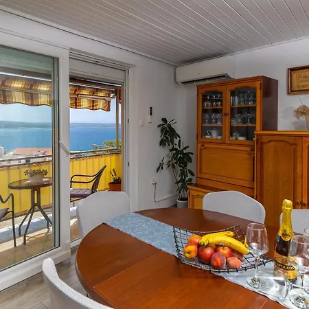 Apartment Ela Marija Crikvenica