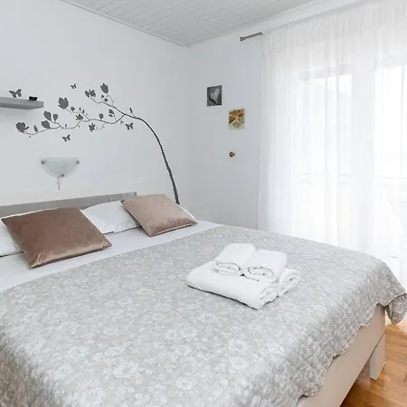 Apartment Ela Marija